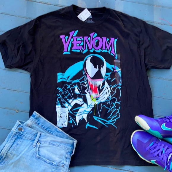 Marvel Other - Venom Black T-Shirt by Marvel XL Purple & Blue